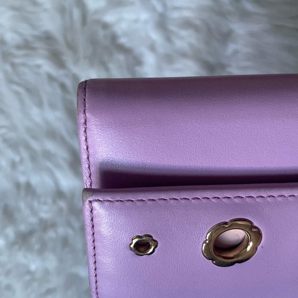 SALVATORE FERRAGAMO✨ LILAC WALLET - Picture 9 of 11
